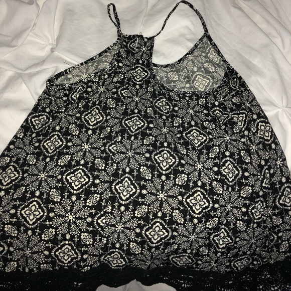 black and white fun patterned top! - Picture 2 of 3